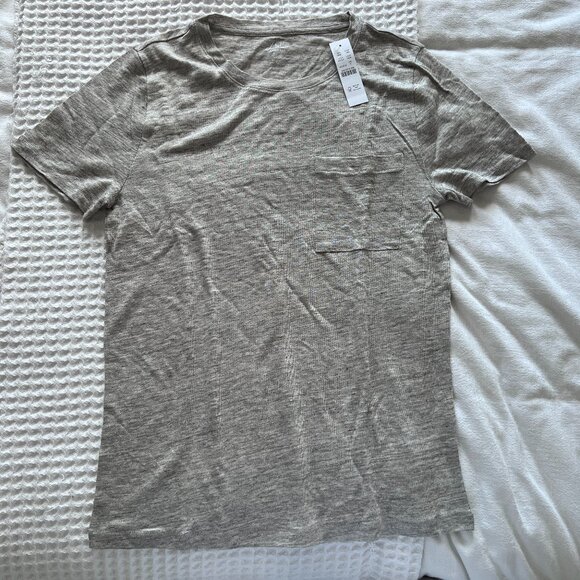 J. Crew Tops - NWT J Crew Women's Linen Pocket Crew Neck T-Shirt